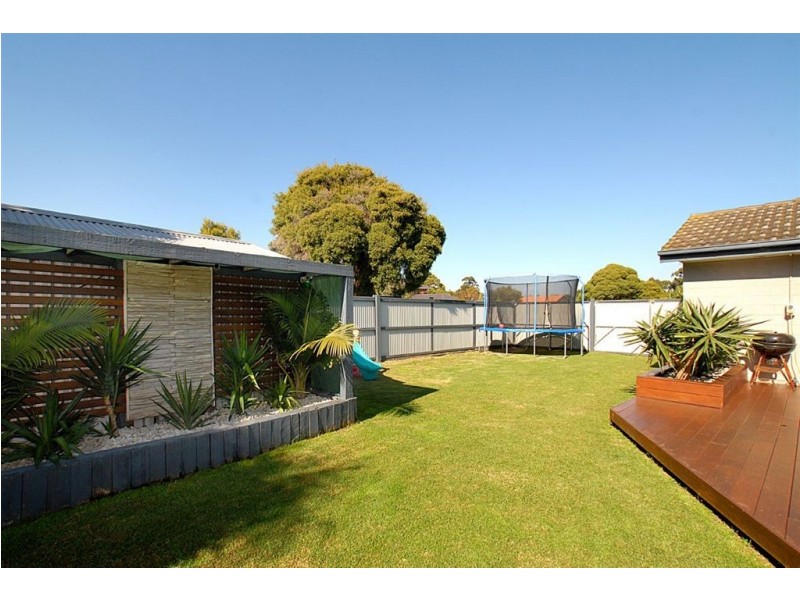 25 McBride Crescent, Seaford VIC 3198