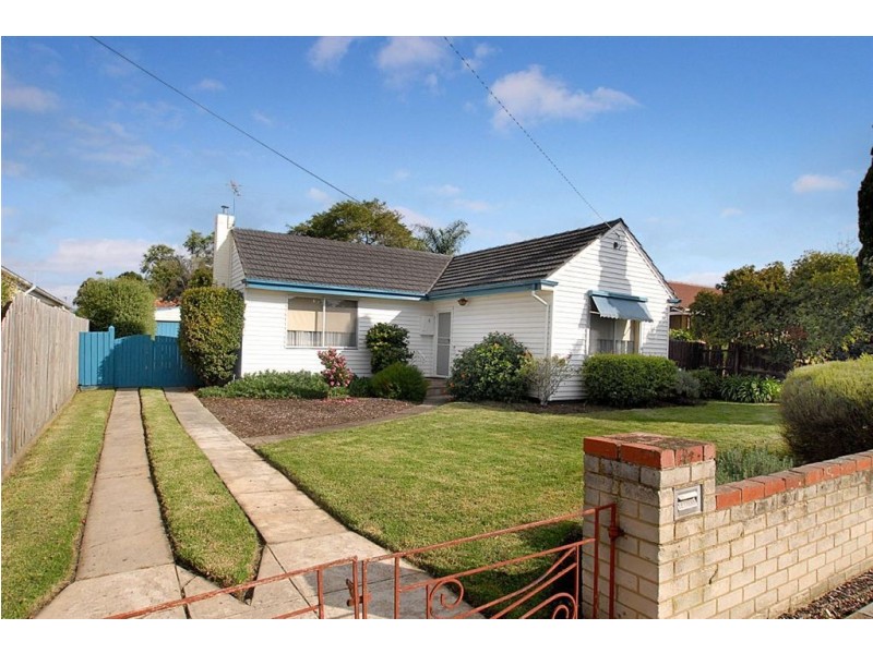 6 Harold Street, Seaford VIC 3198
