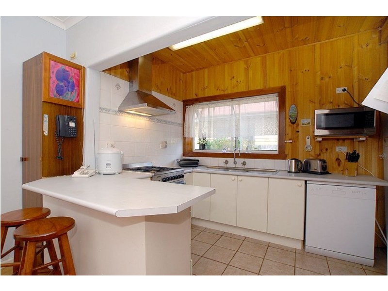 22 Rosslyn Avenue, Seaford VIC 3198