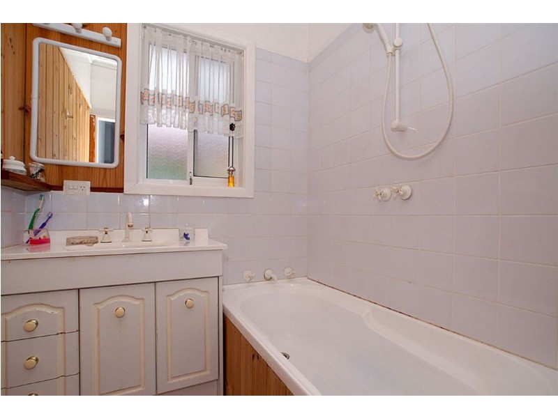 22 Rosslyn Avenue, Seaford VIC 3198