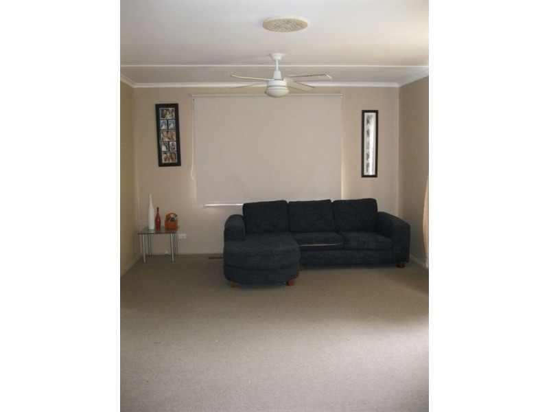 13 Nodding Avenue, Frankston North VIC 3200