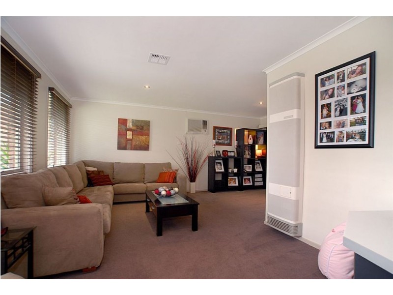 32 Maple Street, Seaford VIC 3198