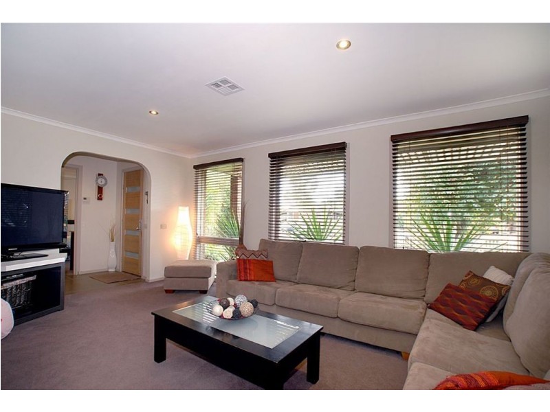 32 Maple Street, Seaford VIC 3198