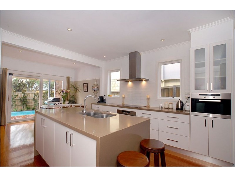 233 Nepean Highway, Seaford VIC 3198