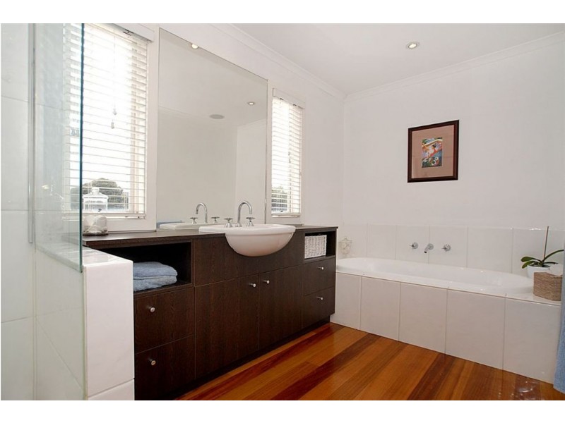 233 Nepean Highway, Seaford VIC 3198