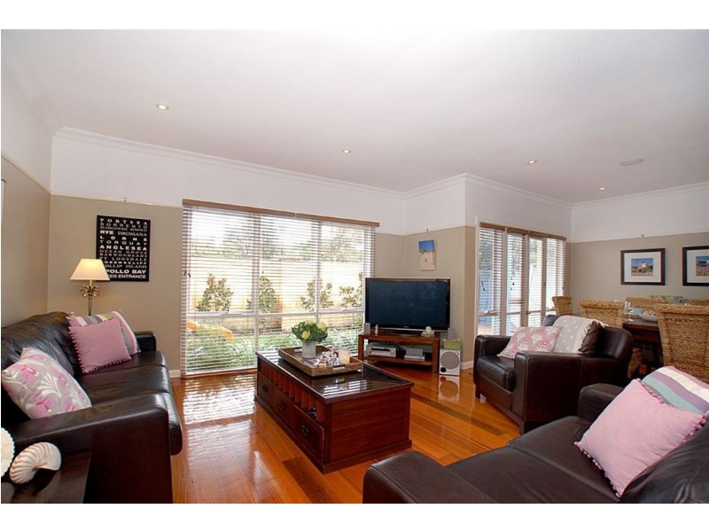 233 Nepean Highway, Seaford VIC 3198