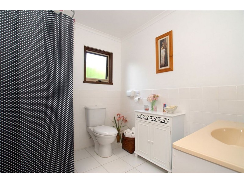 17 Wynnstay Road, Seaford VIC 3198