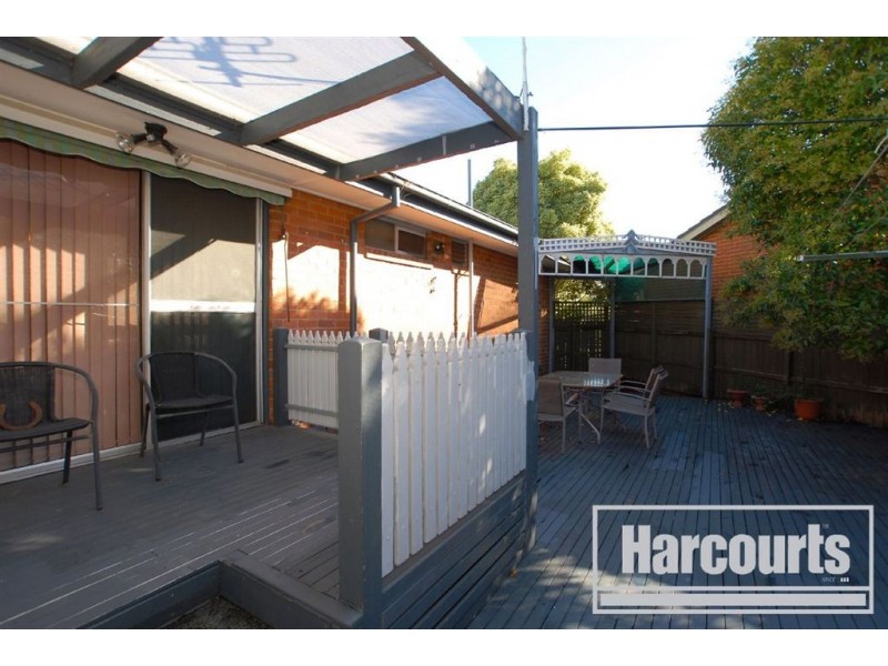 1 Spruce Court, Frankston North VIC 3200