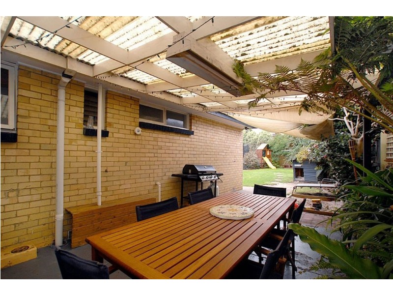 61 Rosslyn Avenue, Seaford VIC 3198