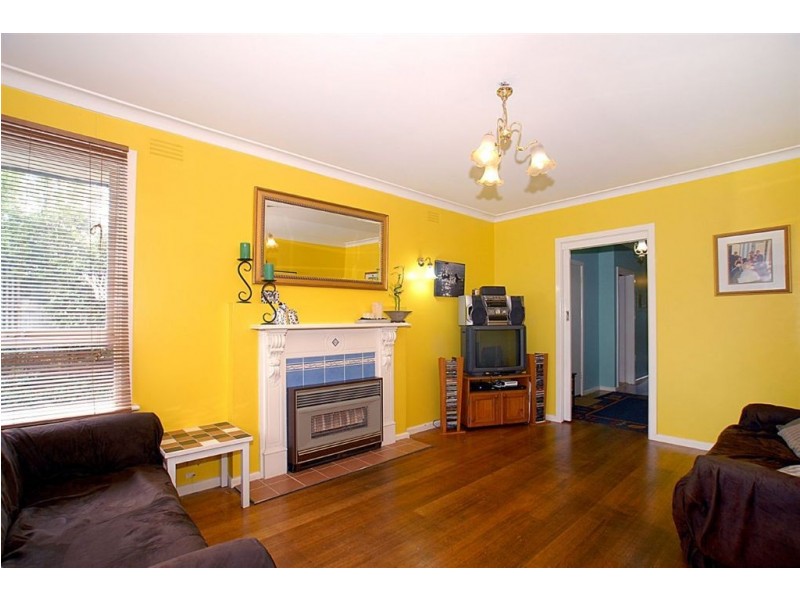 61 Rosslyn Avenue, Seaford VIC 3198