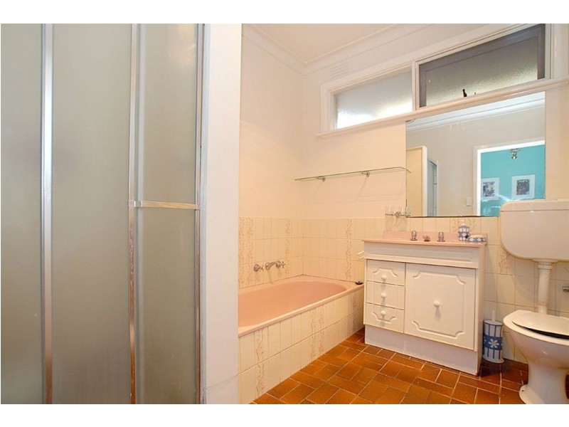 61 Rosslyn Avenue, Seaford VIC 3198