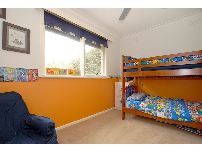 61 Rosslyn Avenue, Seaford VIC 3198