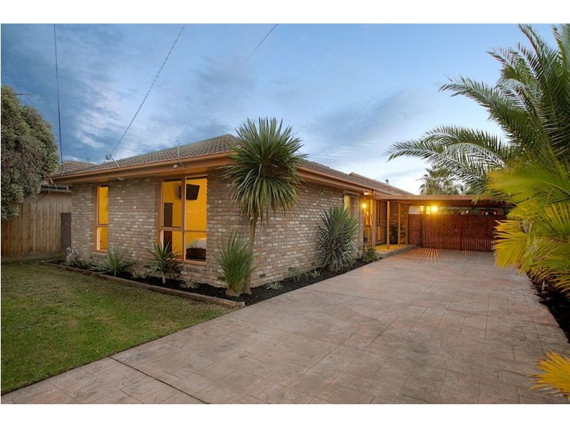 26 Molesworth Street, Seaford VIC 3198