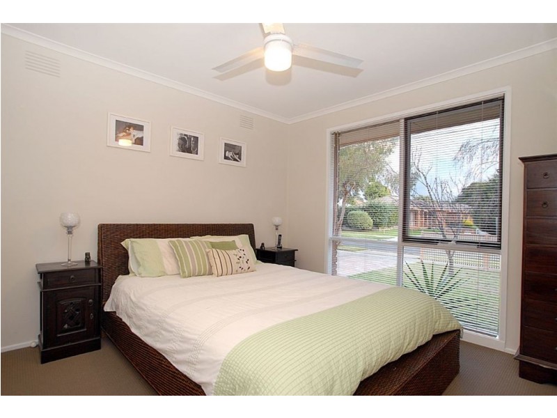 26 Molesworth Street, Seaford VIC 3198