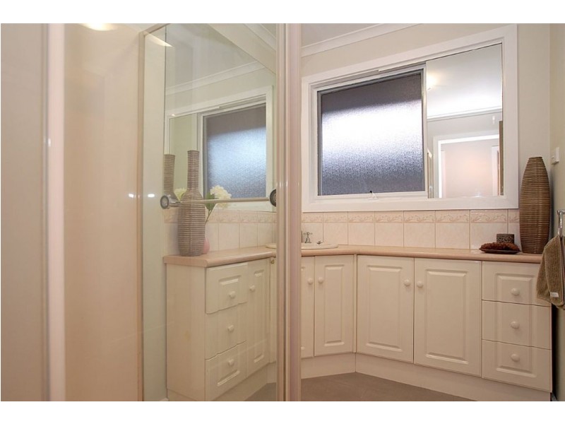 26 Molesworth Street, Seaford VIC 3198