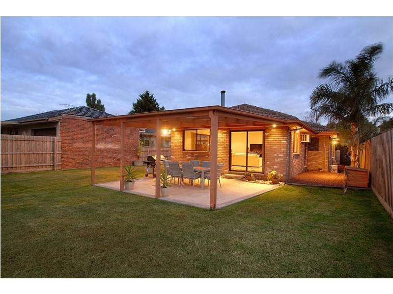 26 Molesworth Street, Seaford VIC 3198