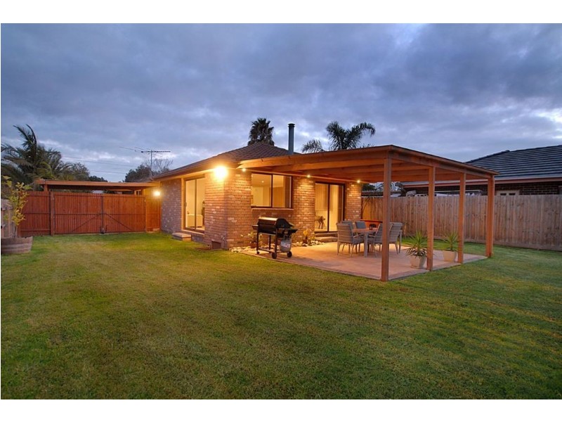 26 Molesworth Street, Seaford VIC 3198