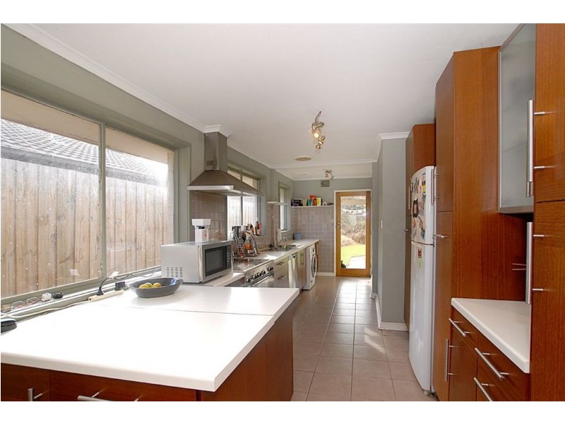 11 Hummerstone Road, Seaford VIC 3198