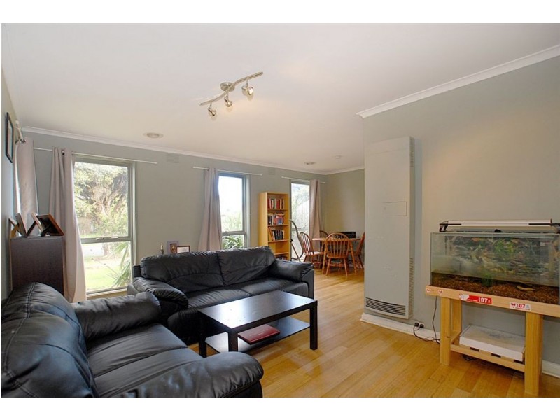 11 Hummerstone Road, Seaford VIC 3198