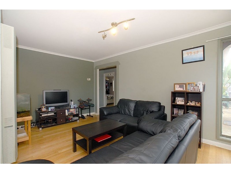 11 Hummerstone Road, Seaford VIC 3198
