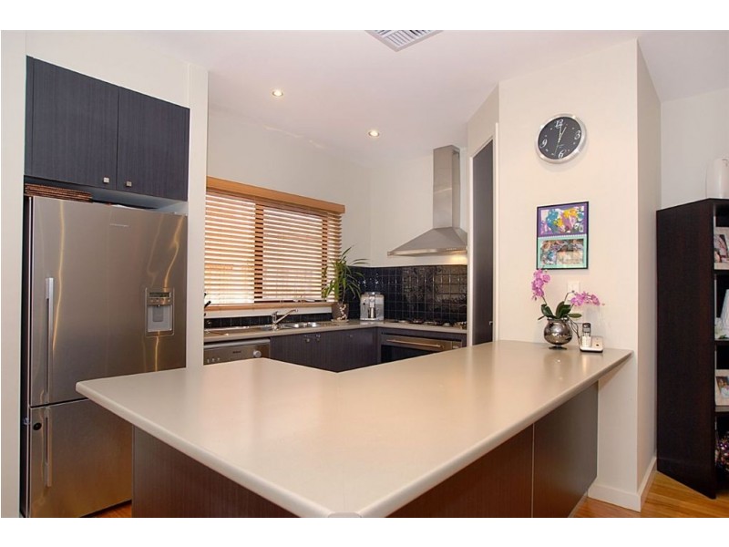 2/30 Newton Street, Seaford VIC 3198