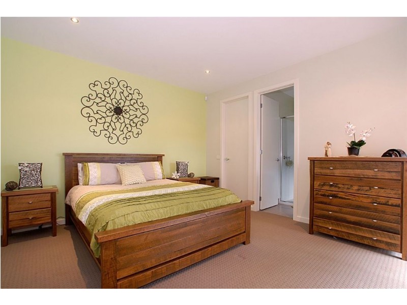 2/30 Newton Street, Seaford VIC 3198