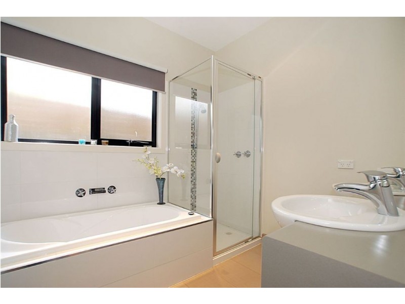 2/30 Newton Street, Seaford VIC 3198