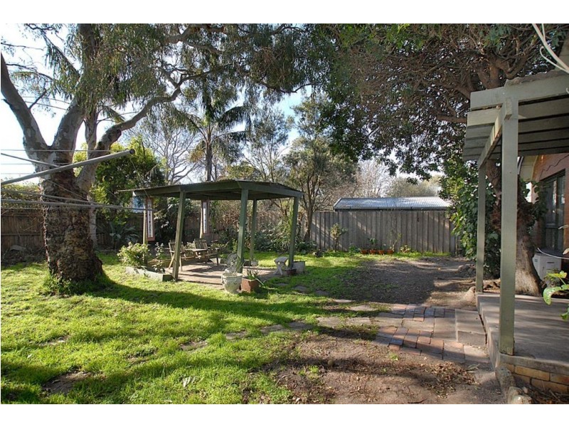 9 Mona Street, Seaford VIC 3198