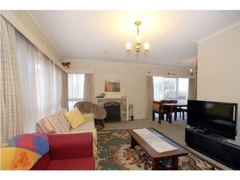 9 Mona Street, Seaford VIC 3198