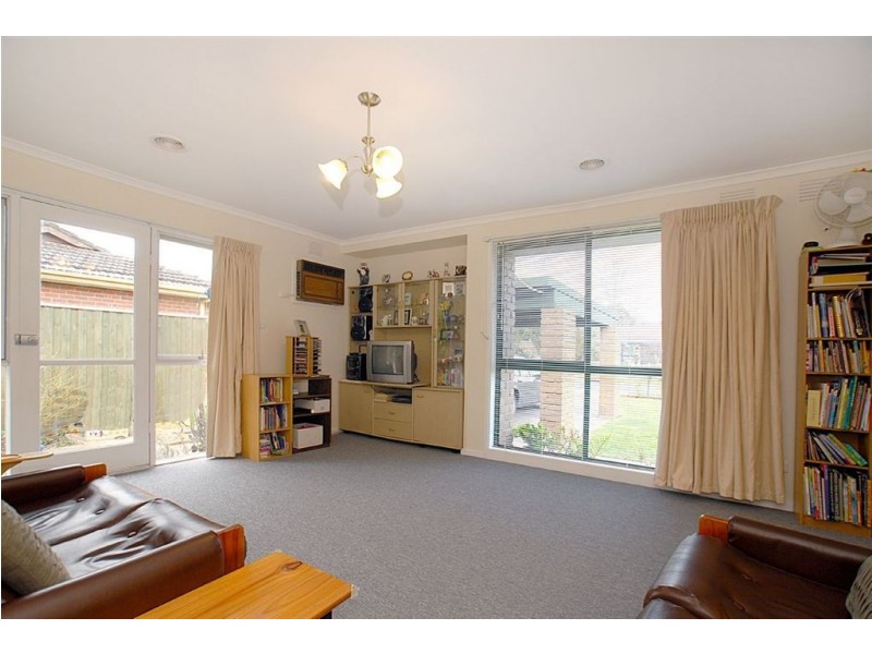 9 Ashworth Drive, Seaford VIC 3198