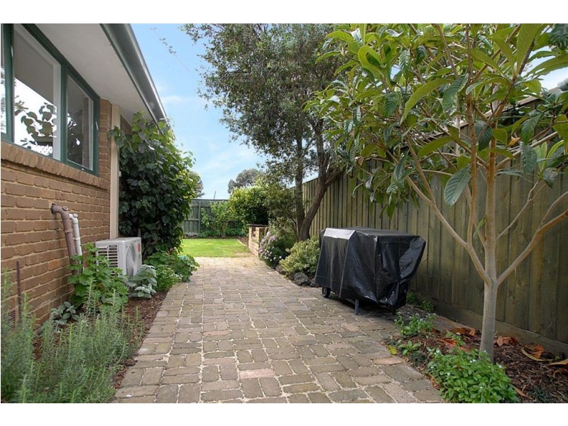 9 Ashworth Drive, Seaford VIC 3198