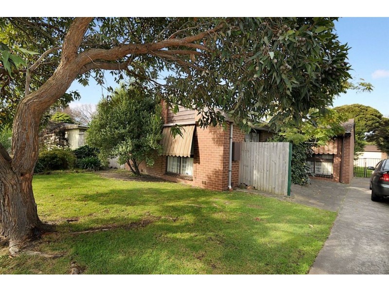 6 Sussex Crescent, Seaford VIC 3198