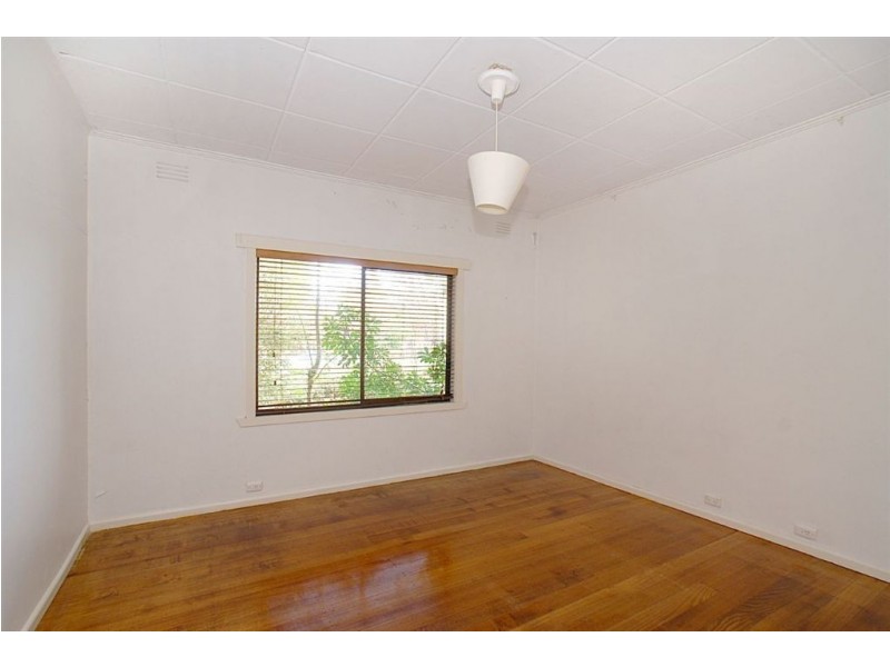 43 Barry Street, Seaford VIC 3198