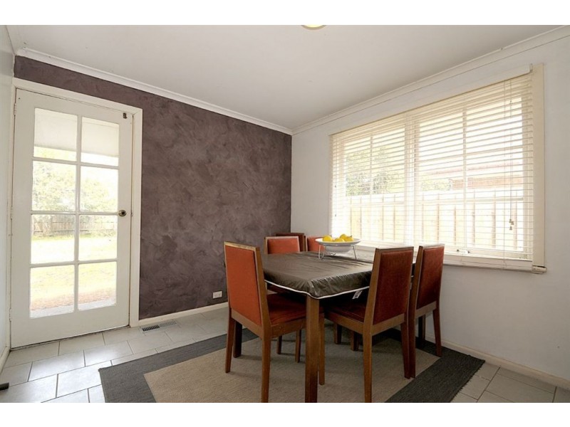 8 Ashworth Drive, Seaford VIC 3198