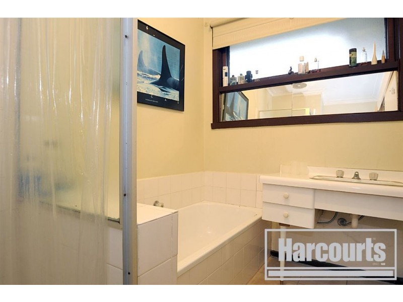 80 Silvertop Crescent, Frankston North VIC 3200