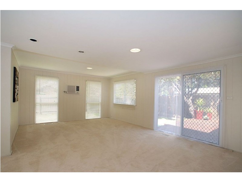 70 Hallifax Street, Seaford VIC 3198