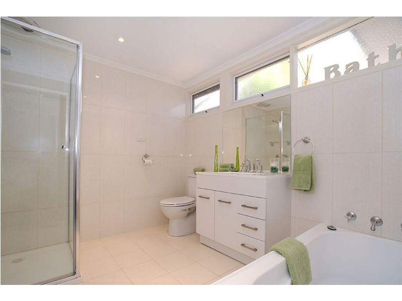 70 Hallifax Street, Seaford VIC 3198