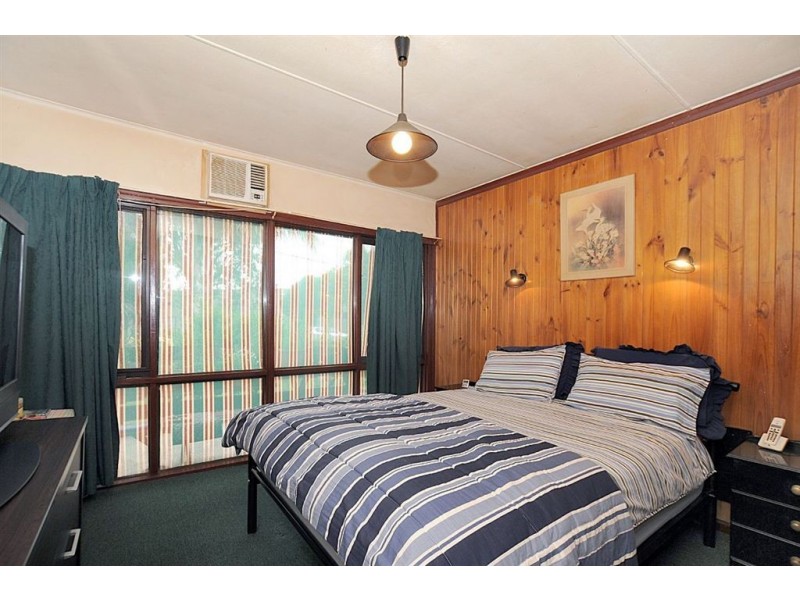 39 Bayside Grove, Seaford VIC 3198