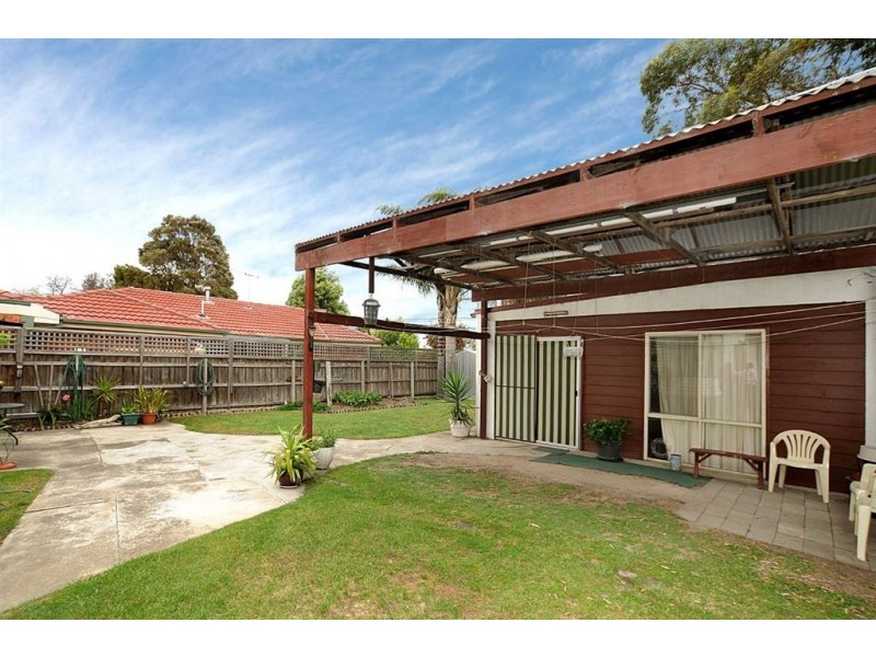39 Bayside Grove, Seaford VIC 3198