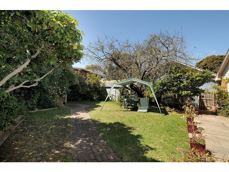 81 Kananook Avenue, Seaford VIC 3198