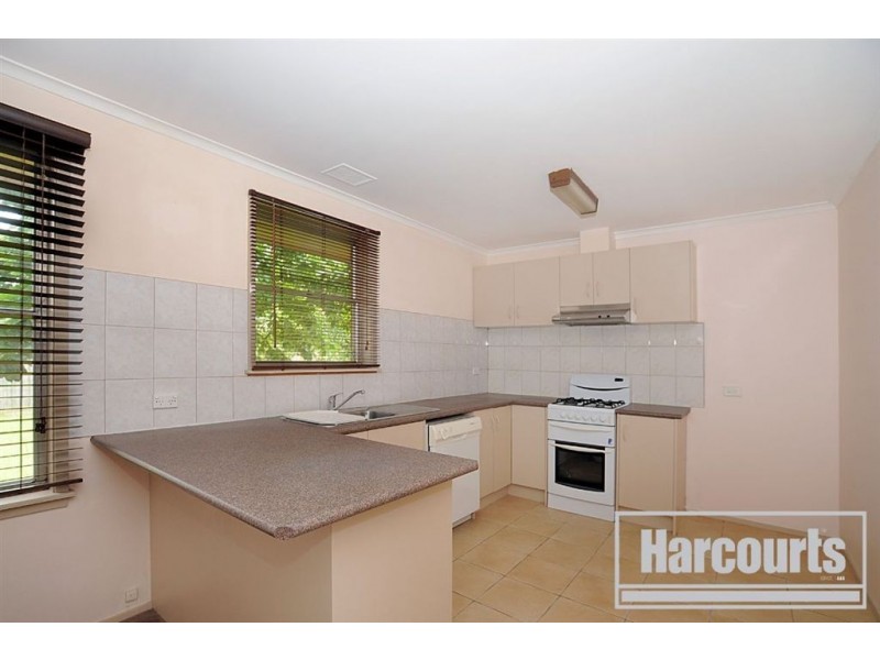 7 Golden Court, Frankston North VIC 3200