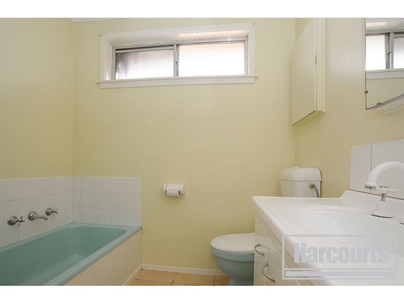 7 Golden Court, Frankston North VIC 3200