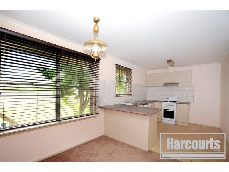 7 Golden Court, Frankston North VIC 3200