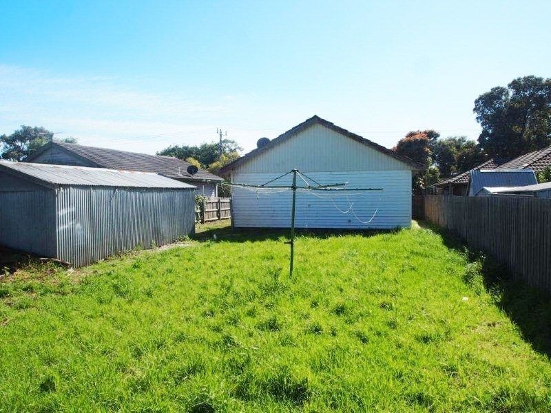 35 Bayside Grove, Seaford VIC 3198