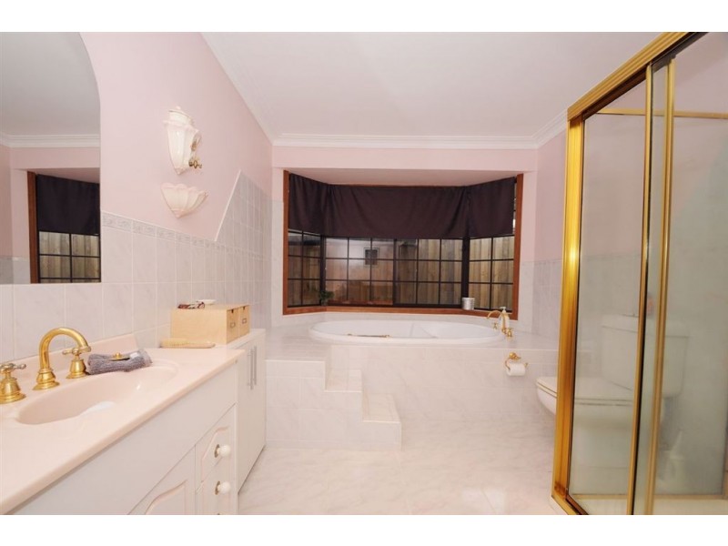 25 Heatherhill Road, Frankston VIC 3199