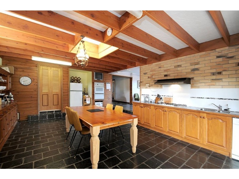 25 Heatherhill Road, Frankston VIC 3199