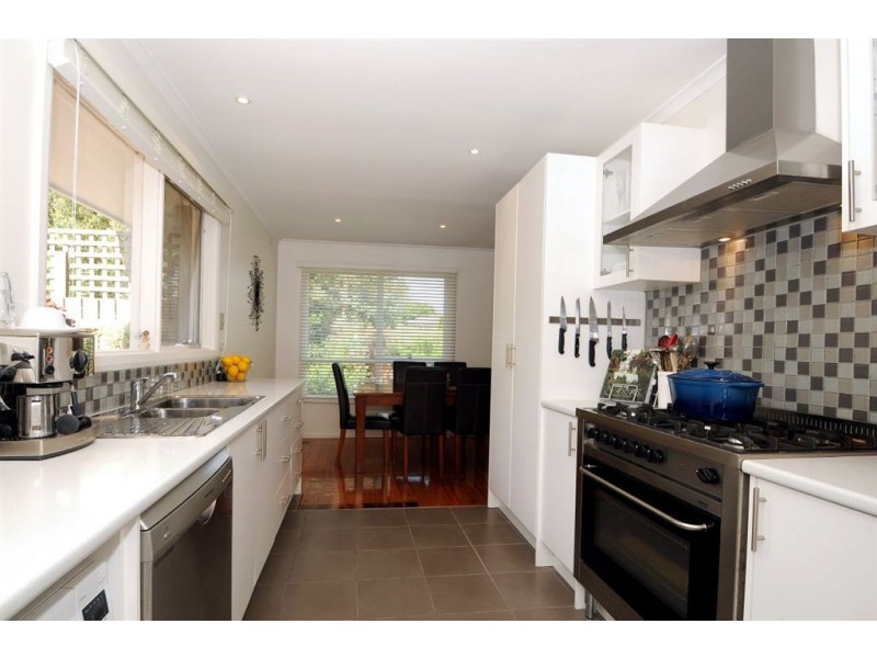 10 Seacrest Avenue, Seaford VIC 3198