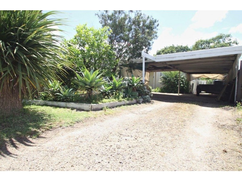 24 Bayside Grove, Seaford VIC 3198