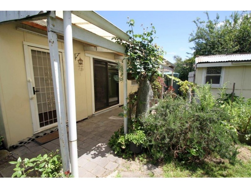 24 Bayside Grove, Seaford VIC 3198