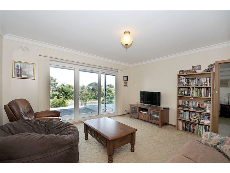 103-104 Nepean Highway, Seaford VIC 3198